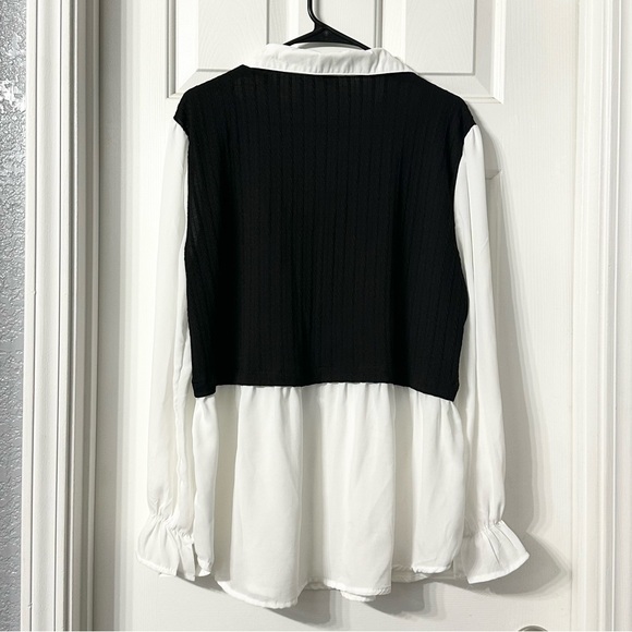 Discreet - Collared Blouse - Picture 2 of 3